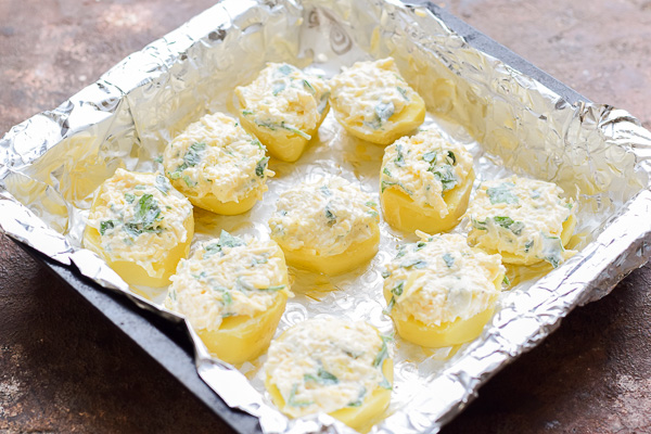 картошка с сыром и чесноком в духовке рецепт фото 6